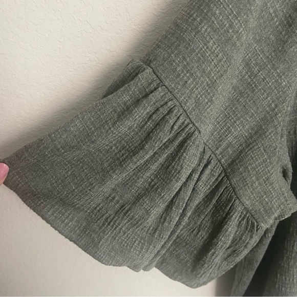 Cable & Gauge Top Puffy Bubble Short Sleeve Wide Crew Neck Slate Gray - Picture 3 of 10